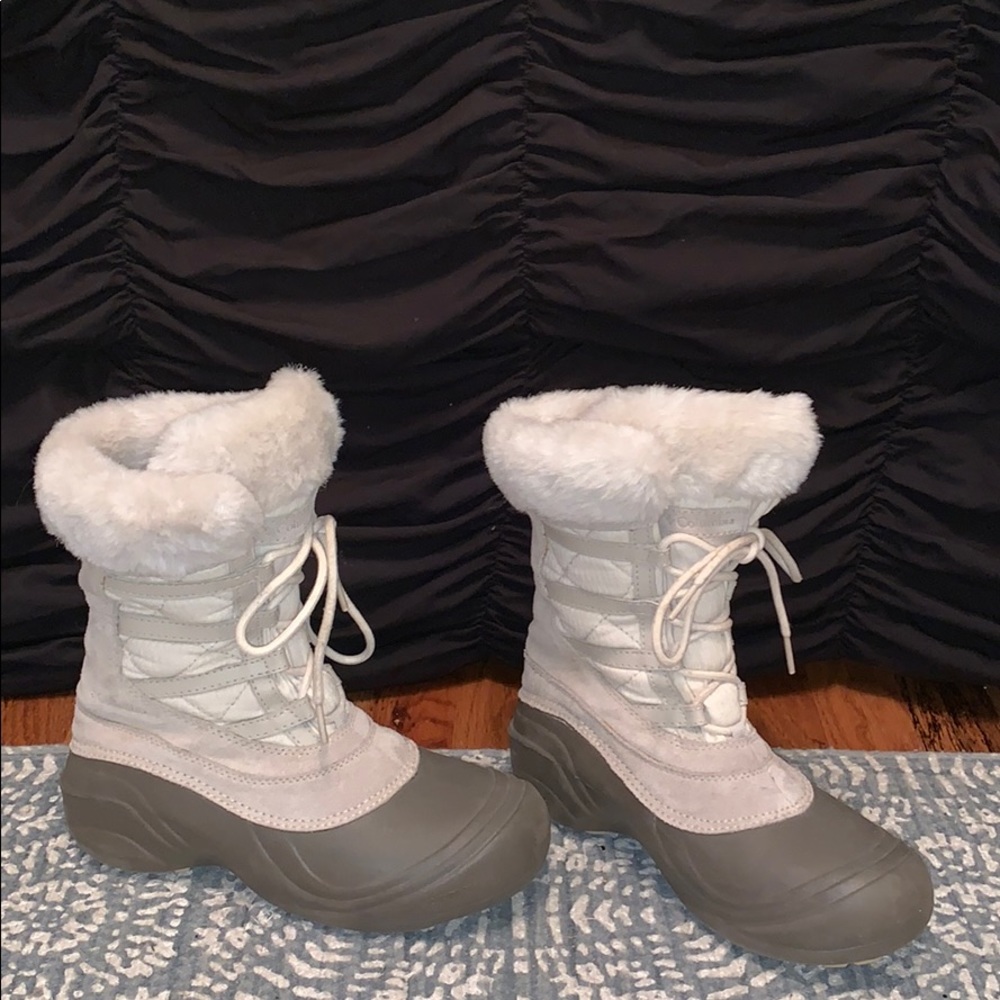 Columbia snow boots